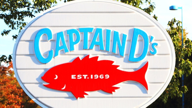 captain d's seafood restaurant sign