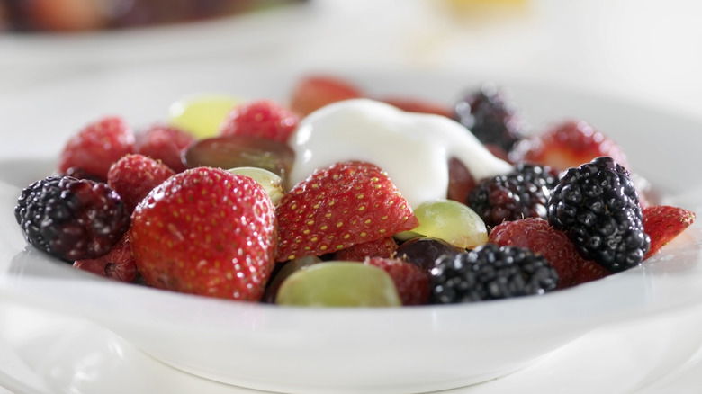 bowl of fruit salad