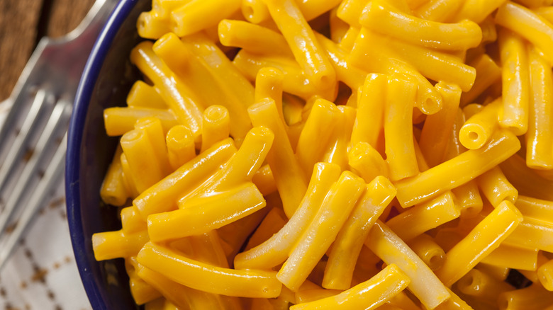 A close-up shot of a bowl of Kraft mac and cheese