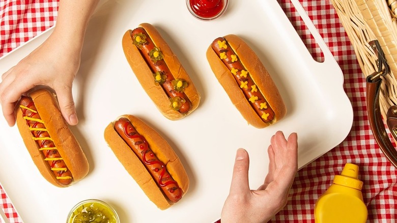 Bar-S Beef hot dogs