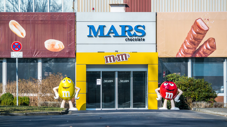 The exterior facade of a Mars Chocolate operations center