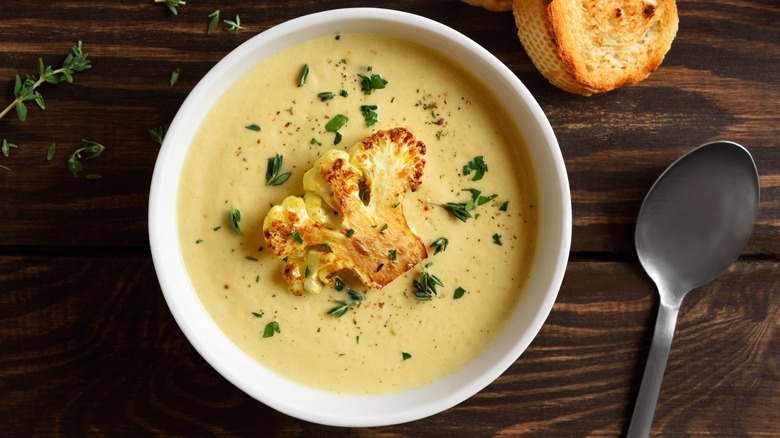 blended cauliflower soup