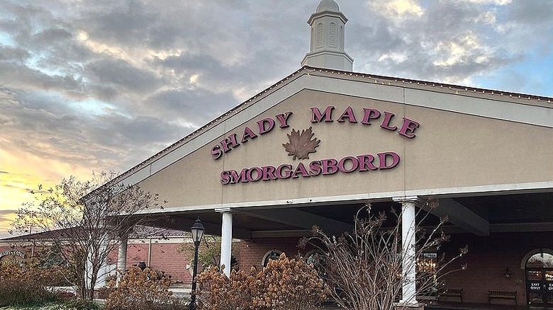 Shady Maple Smorgasbord sign