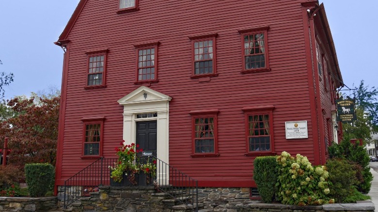 Exterior of White Horse Tavern.