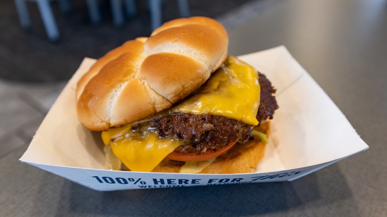 culvers butterburger on a paper plate