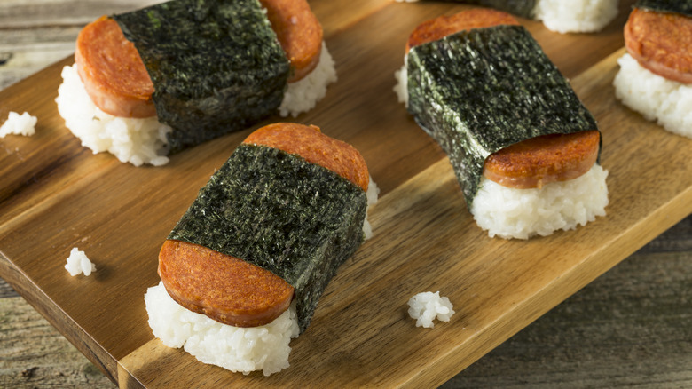 Rice and spam musubi