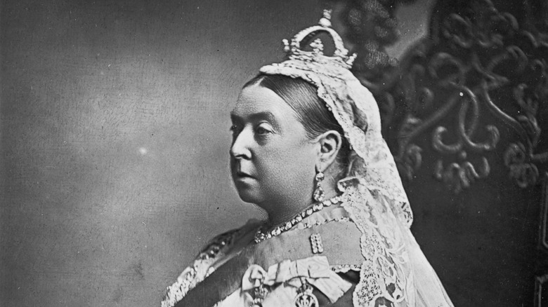 Black and white profile picture of Queen Victoria of England