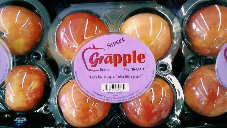 Grapple fruit for sale in plastic shells