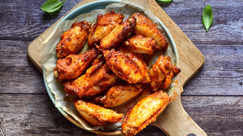 Crispy chicken wings