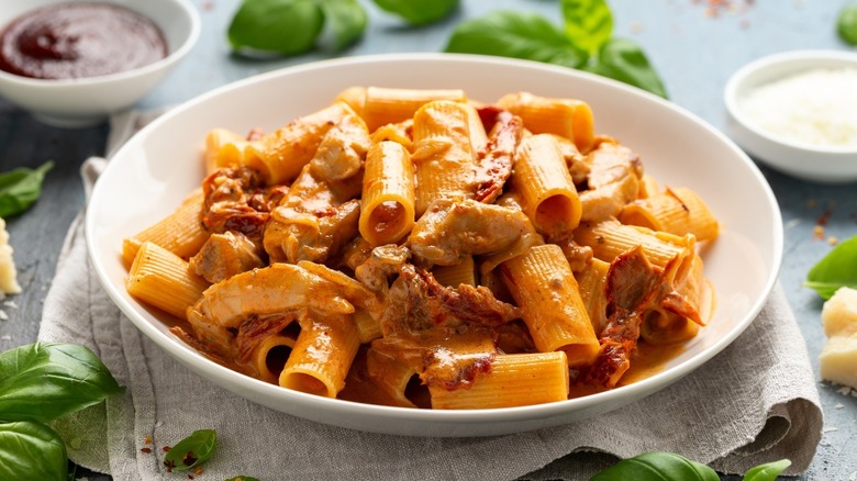 Gochujang pasta alfredo in a bowl