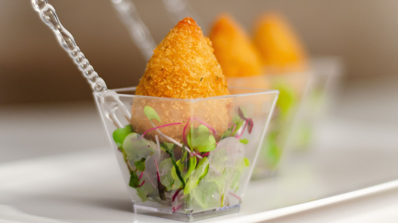 Coxinha canapes