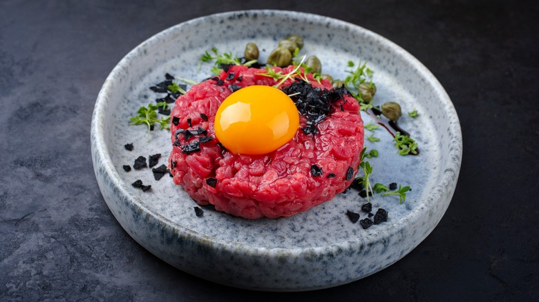 Steak tartare with raw egg