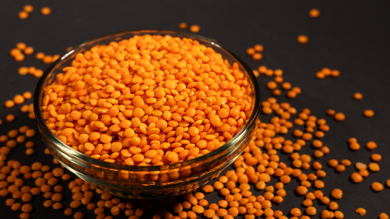 A big bowl of dried lentils