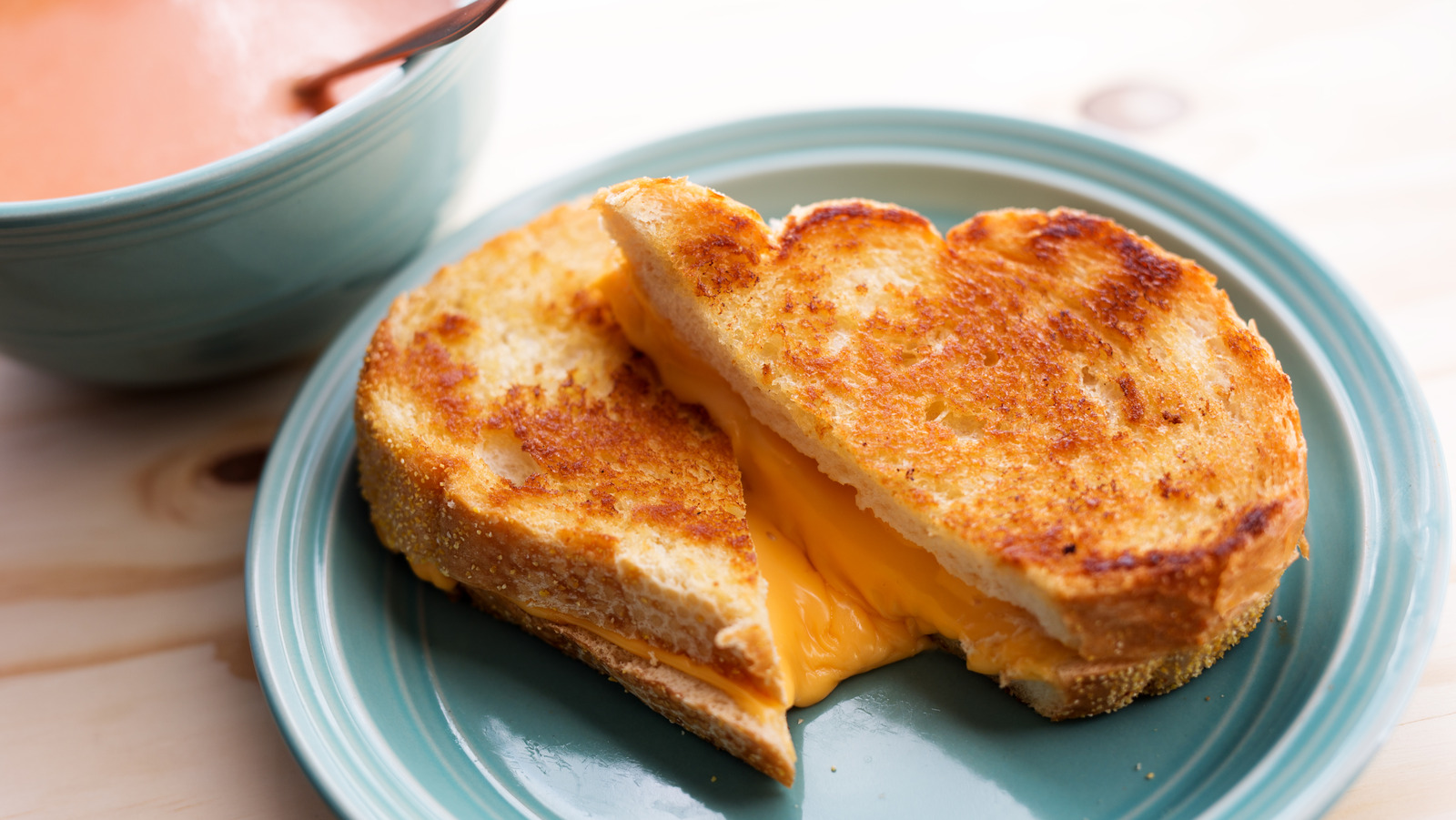 The Temperature Of Your Pan Is The Key To Gooey Grilled Cheese