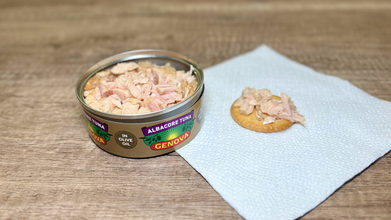 Genova tuna and cracker