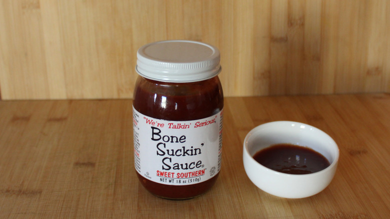 Jar and bowl of Bone Suckin' Sauce