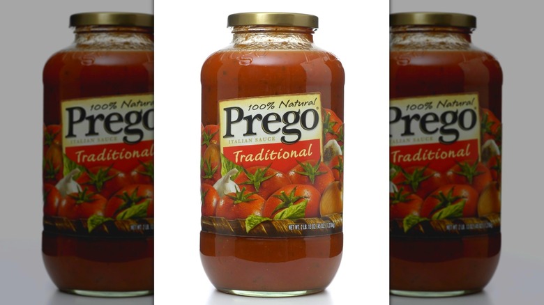 Prego Traditional Italian Pasta Sauce jar