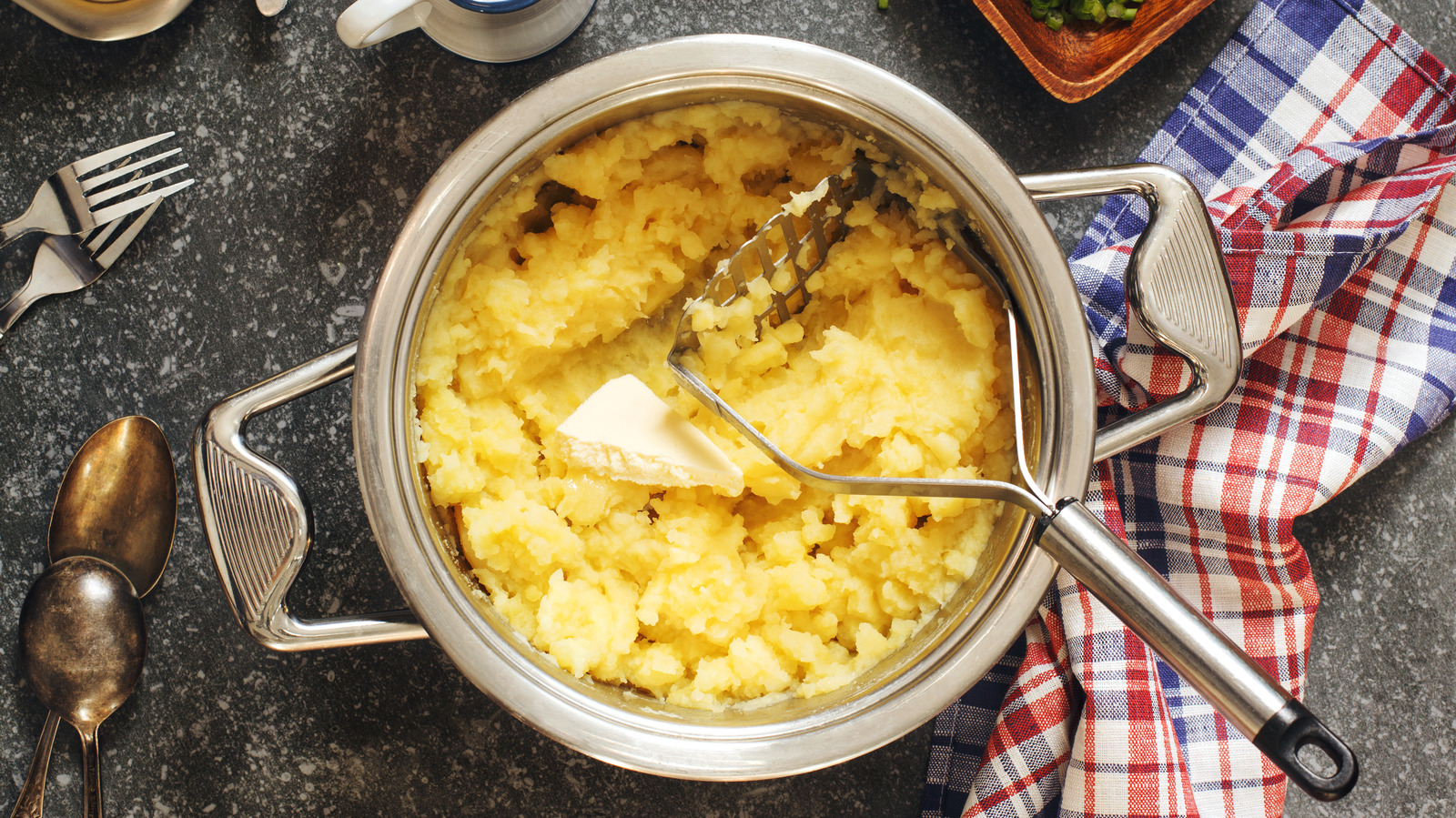 The Water Swap That Makes Mashed Potatoes So Much Better