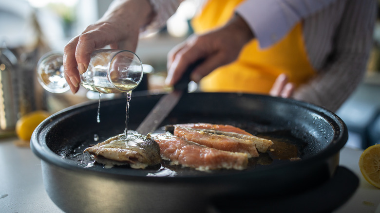 Cooking with white wine