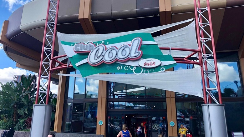 Club Cool exterior sign