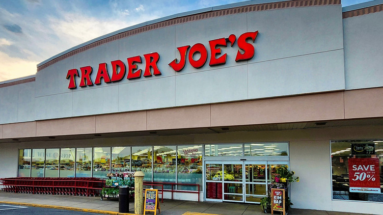 The exterior of a Trader Joe's grocery store during the day.