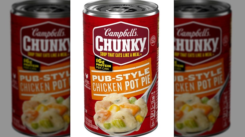 Can of Campbell's Chunky Pub-Style Chicken Pot Pie soup