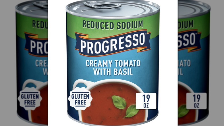 Can of Progresso creamy tomato with basil soup