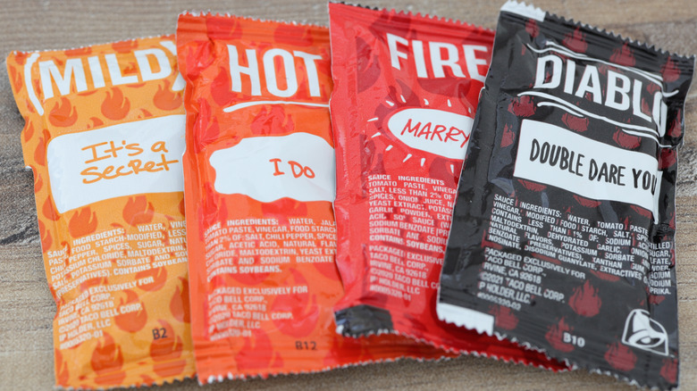 Taco Bell hot sauce packets