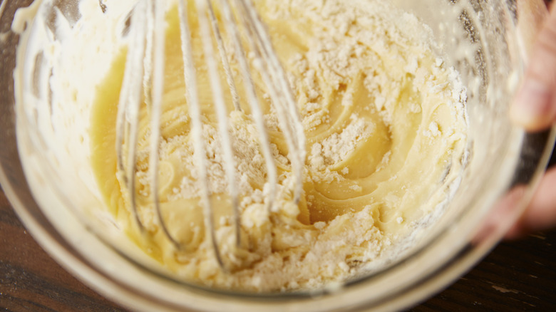 Mixing cake batter into dough