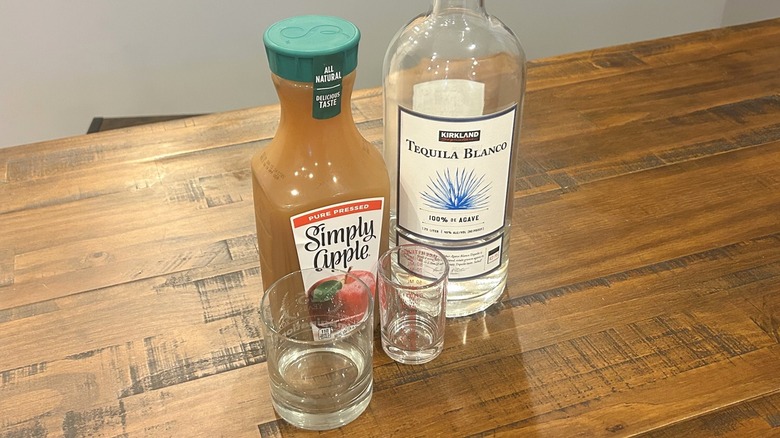 Tequila and apple juice mix ingredients
