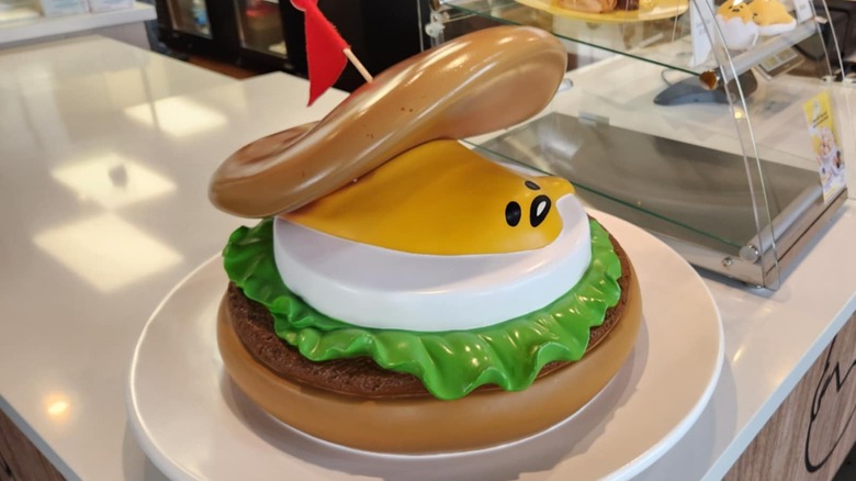 Counter at the Gudetama cafe