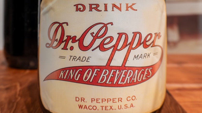 Vintage Dr Pepper logo