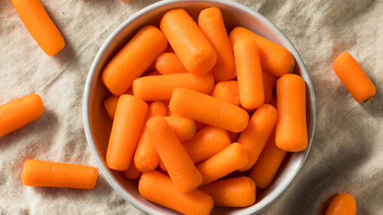 baby carrots in a bowl