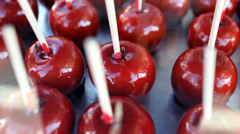 red candy apples