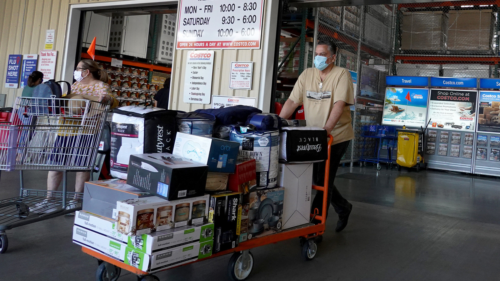 What It’s Like To Shop At A Costco Business Center – The Takeout