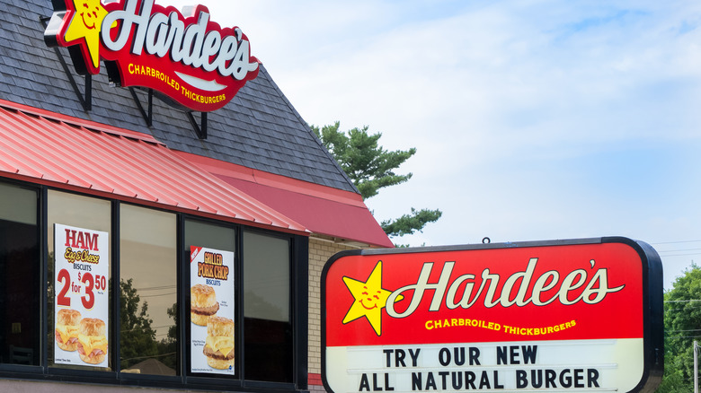 The front of a Hardee's restaurant