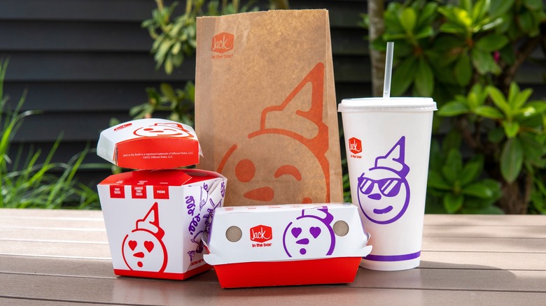 jack in the box food in containers