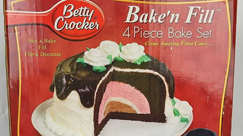 The box containing Betty Crocker Bake'n Fill