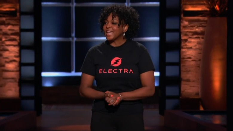 Fran Harris wears an Electra brand t-shirt on the Shark Tank tv show