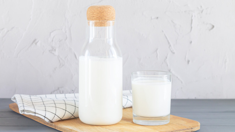 buttermilk in jar and cup