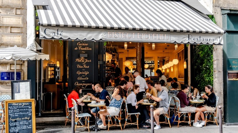 The exterior of a French bistro.