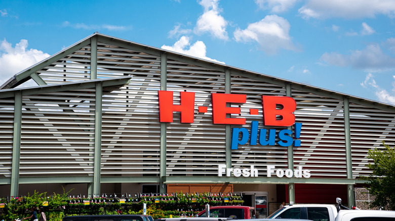 H-E-B storefront and signage