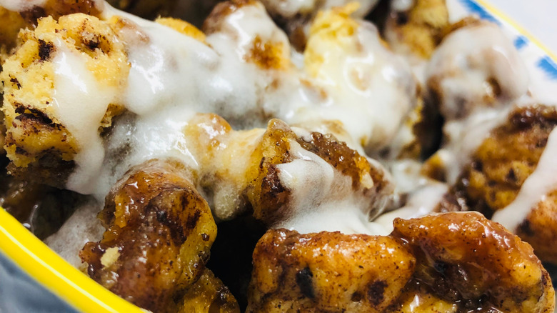 Cinnamon melts aka cinnamon monkey bread