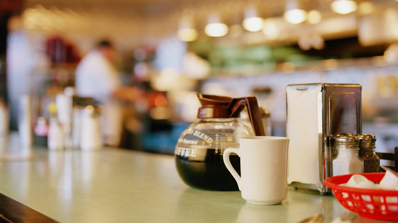 Diner mug and coffee pot 