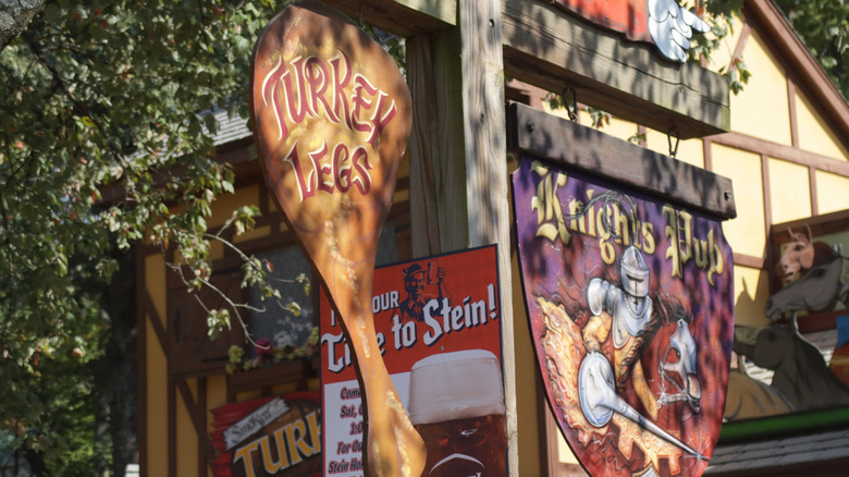 A sign for turkey leg at a Renaissance Faire