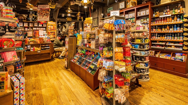 Cracker Barrel gift shop