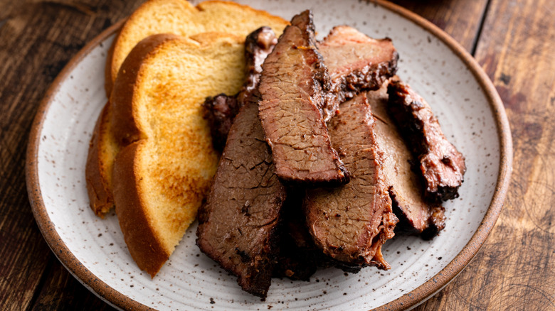 texas toast with barbecue brisket