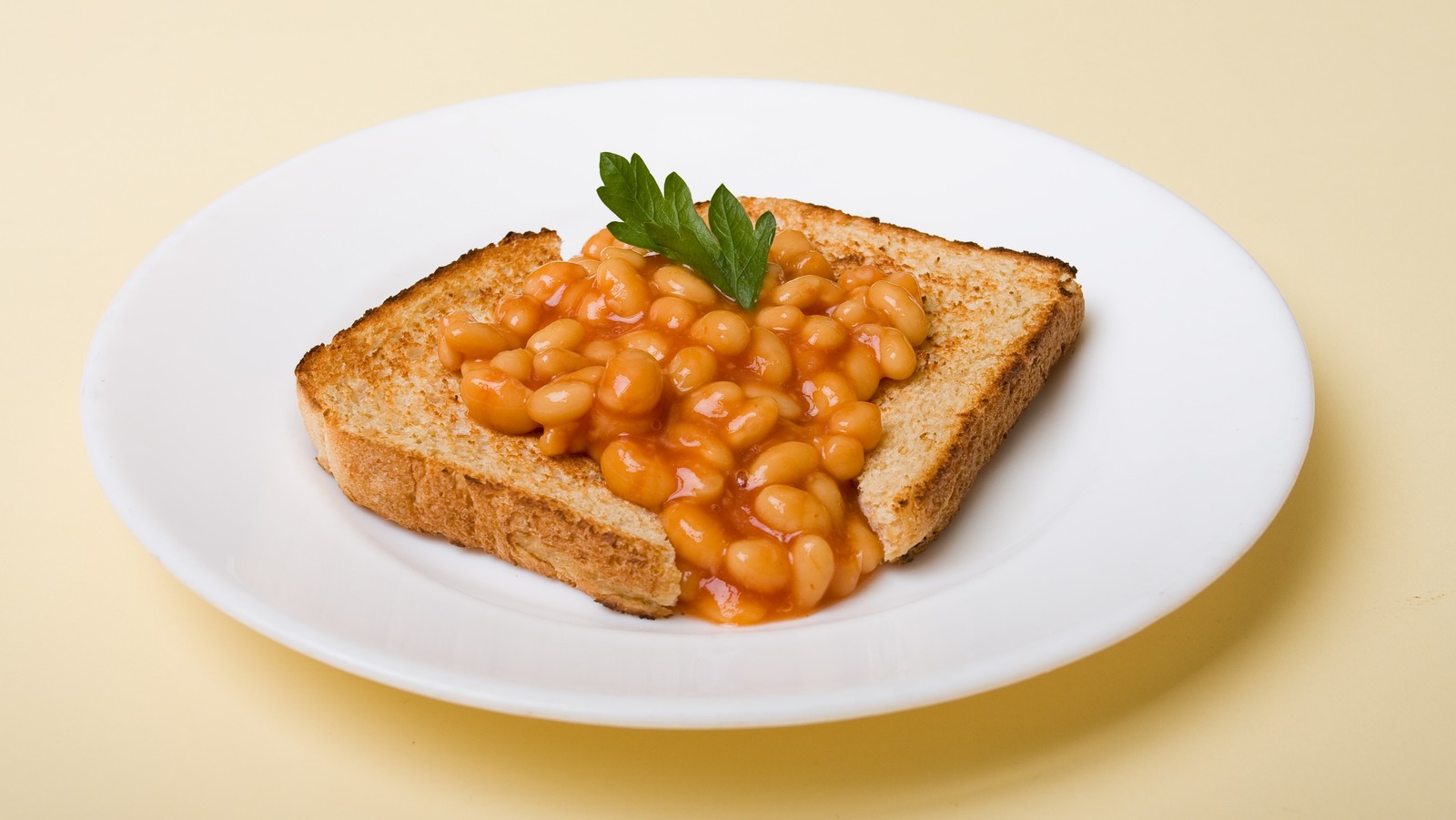 Why Exactly Do British People Eat Beans On Toast?