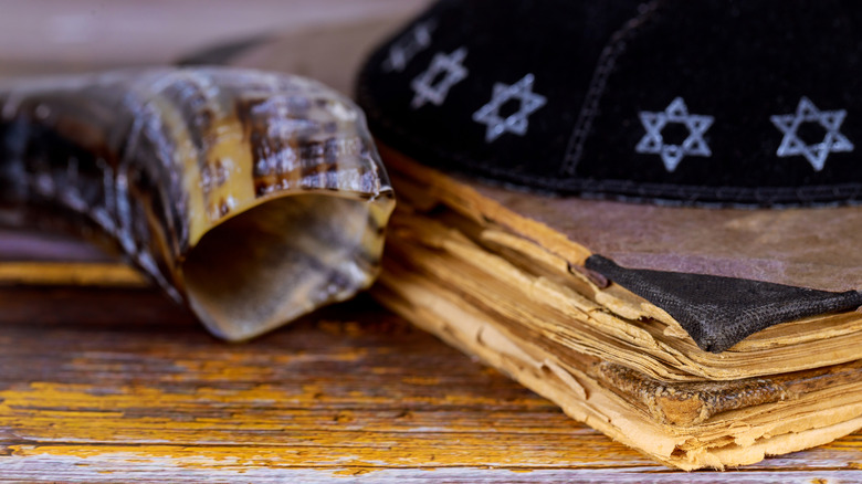 A kippah, a shofar, and a book