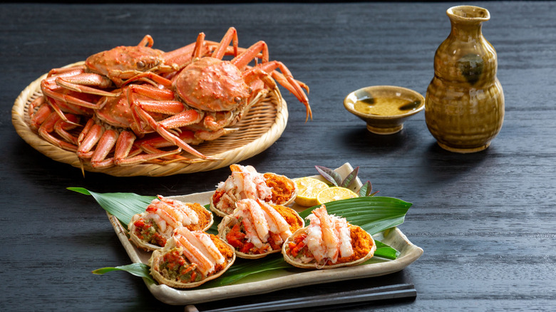 A platter of whole crabs and stuffed crab shells